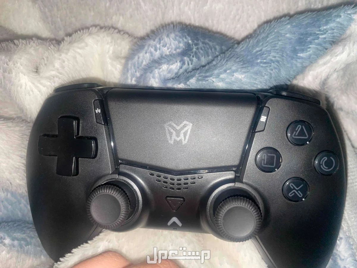 يد سوني فايف احترافيه ب140 في راس التنورة بسعر 140 ريال سعودي