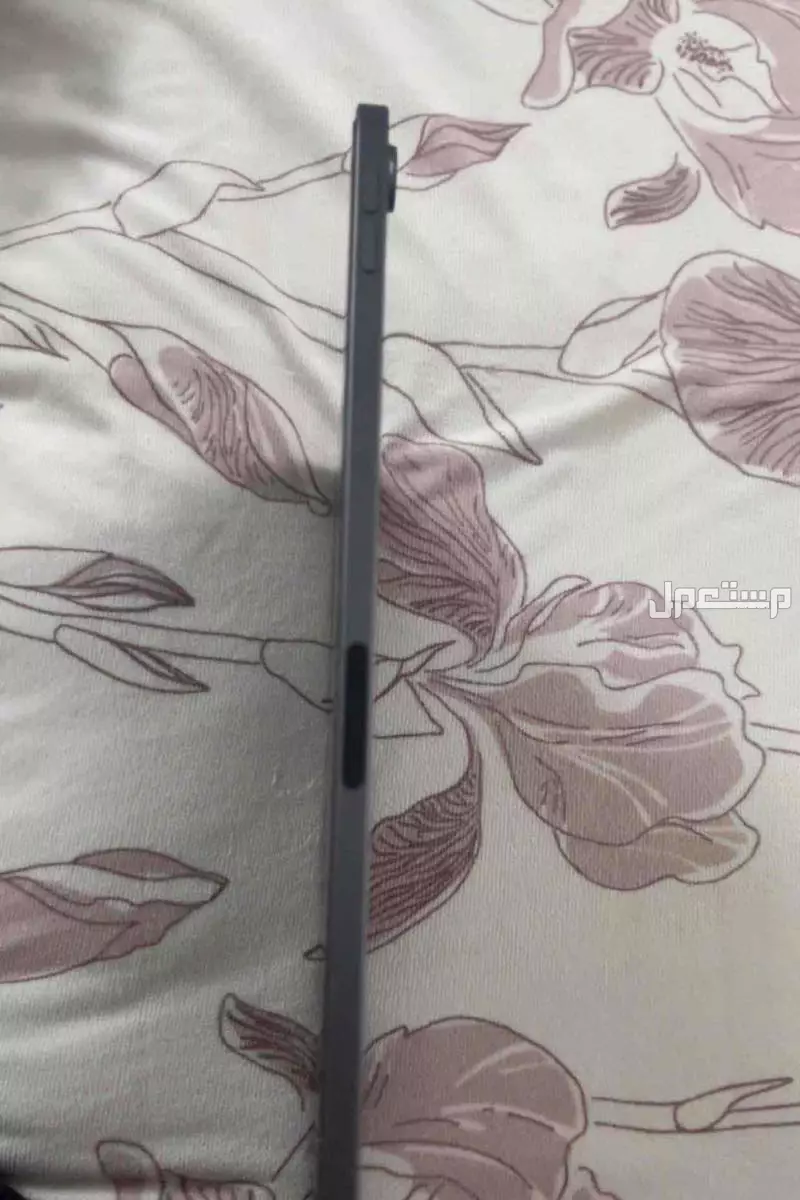 ايباد اير  الجيل الخامس 2022 ماركة أبل في الجموم بسعر 1100 ريال سعودي