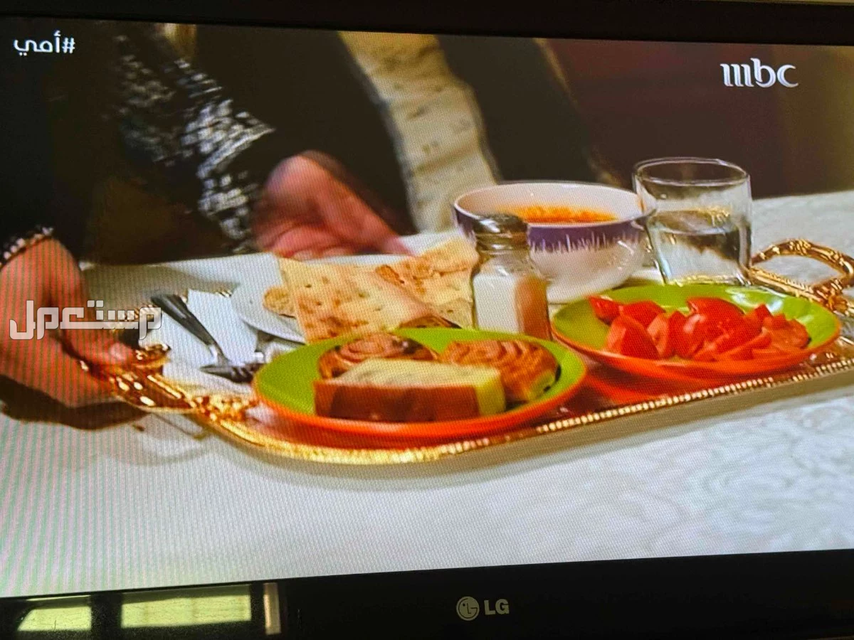 للبيع تلفزيون ال جي 32 بوصة ليس سمارت بالرياض بسعر 500 ريال