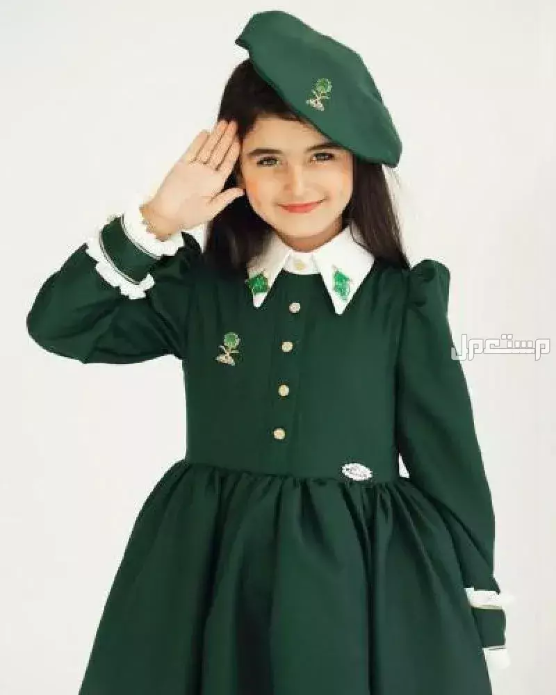 أزياء اليوم الوطني السعودي 95 للرجال والنساء والأطفال 2025 (صور) فساتين خضراء لليوم الوطني 2025
