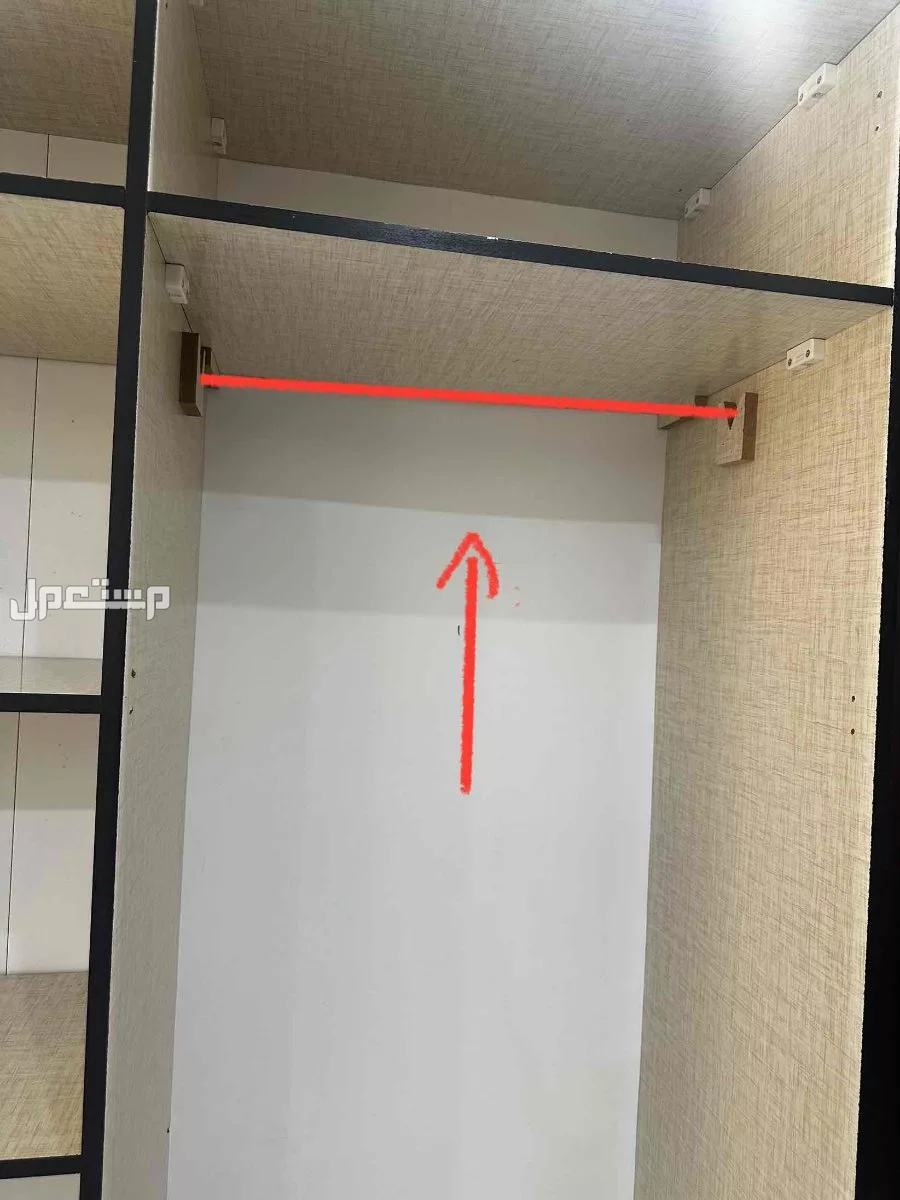 دولاب ملابس وتسريحه و طاولة تلفاز