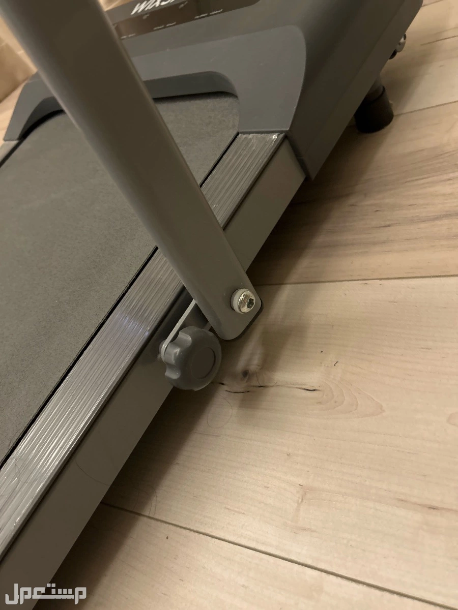 للبيع جهاز السير الرياضي شبه جديد