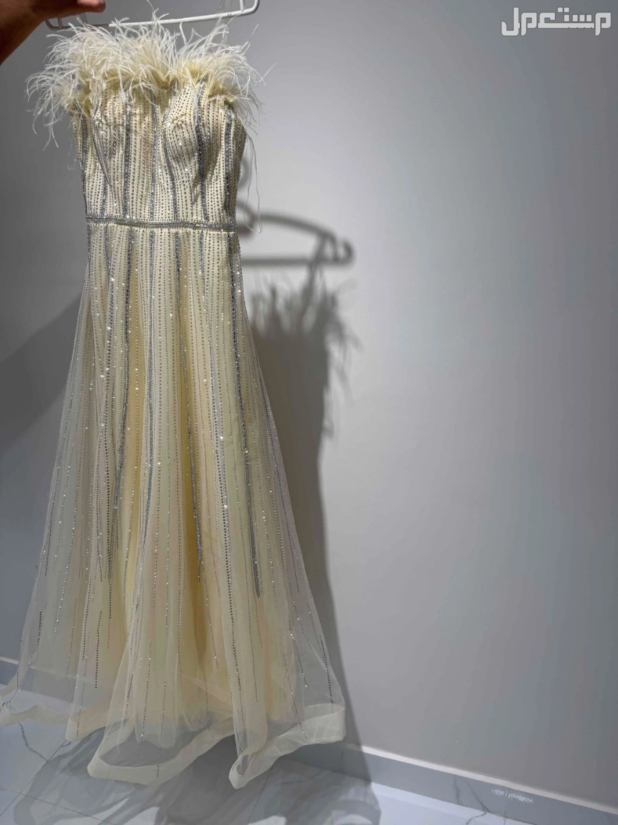للبيع فستان سهرة مقاسS السعر 300﷼