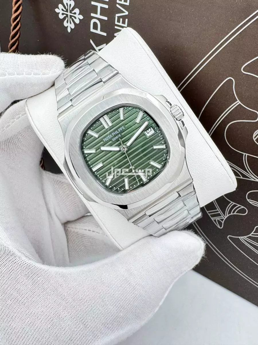 🌟 باتيك فيليب ناتيلوس - إصدار خاص لليوم الوطني 🇸🇦 🌟