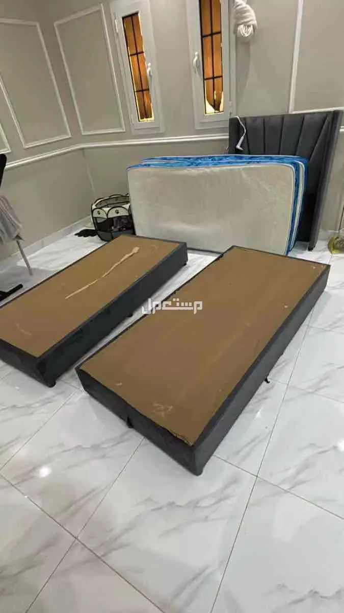 للبيع 2 سرير نفر واحد مع المراتب في حفر الباطن بسعر 200 ريال سعودي