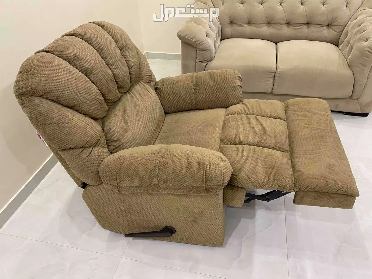 ✨ للبيع – كنب بحالة ممتازة - بمنطقة الرياض