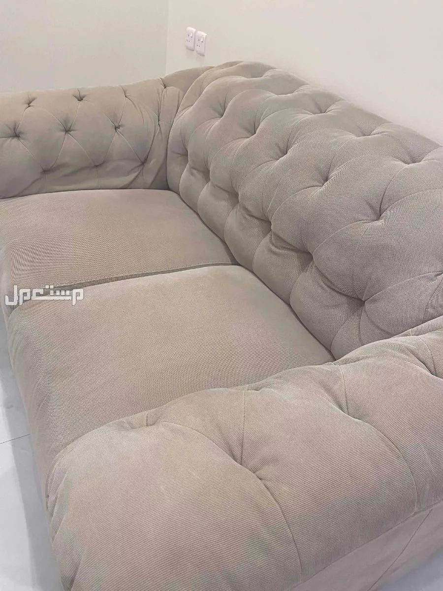 ✨ للبيع – كنب بحالة ممتازة - بمنطقة الرياض