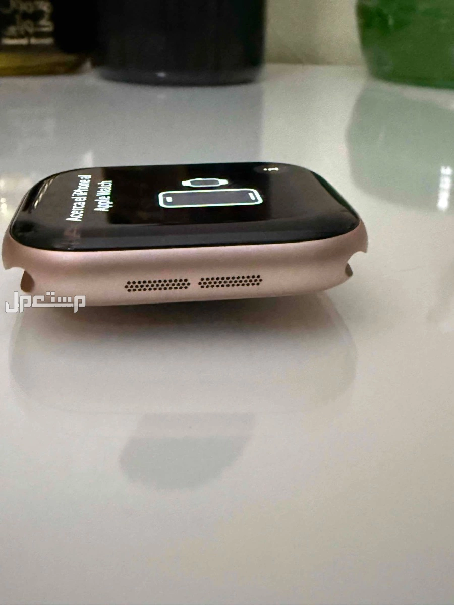 ساعة ابل واتش اصدار 10 بسعر 1400 ريال مستعمل نظيف