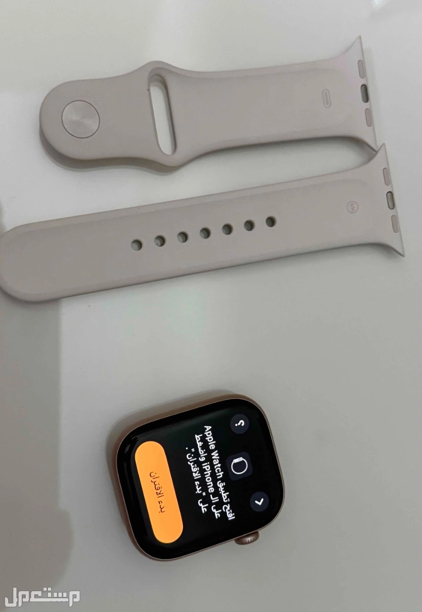 ساعة ابل واتش اصدار 10 بسعر 1400 ريال مستعمل نظيف
