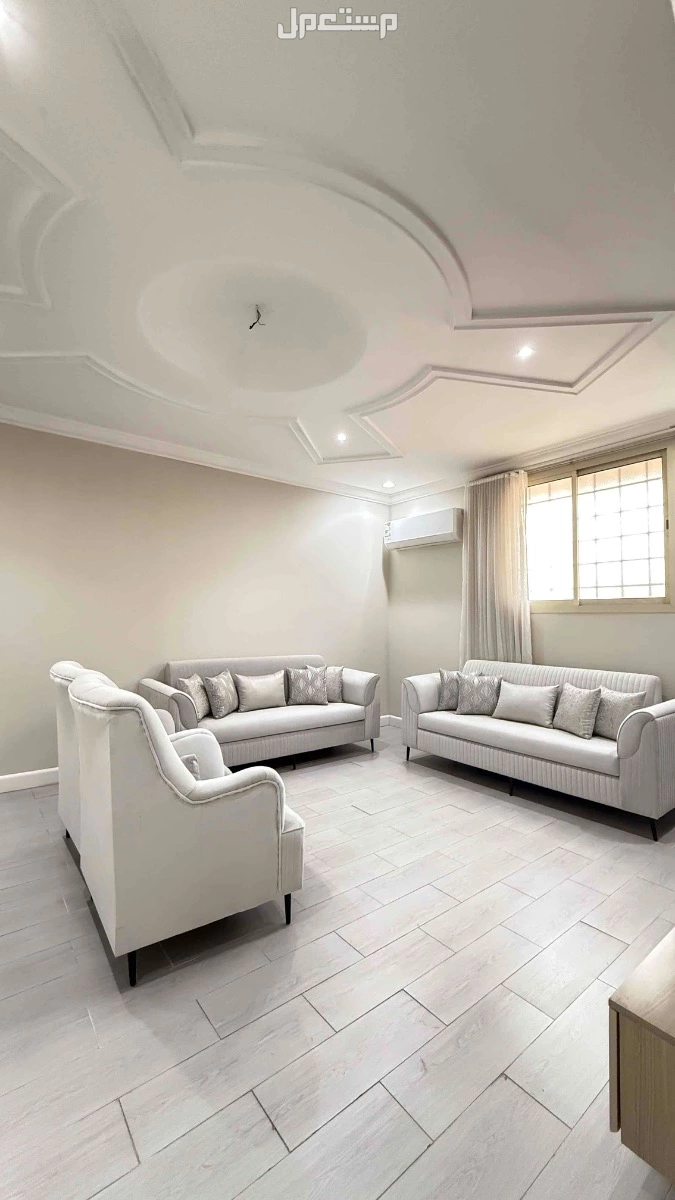 كنب جديد 8 -9اشخاص في الرياض بسعر 1500 ريال سعودي