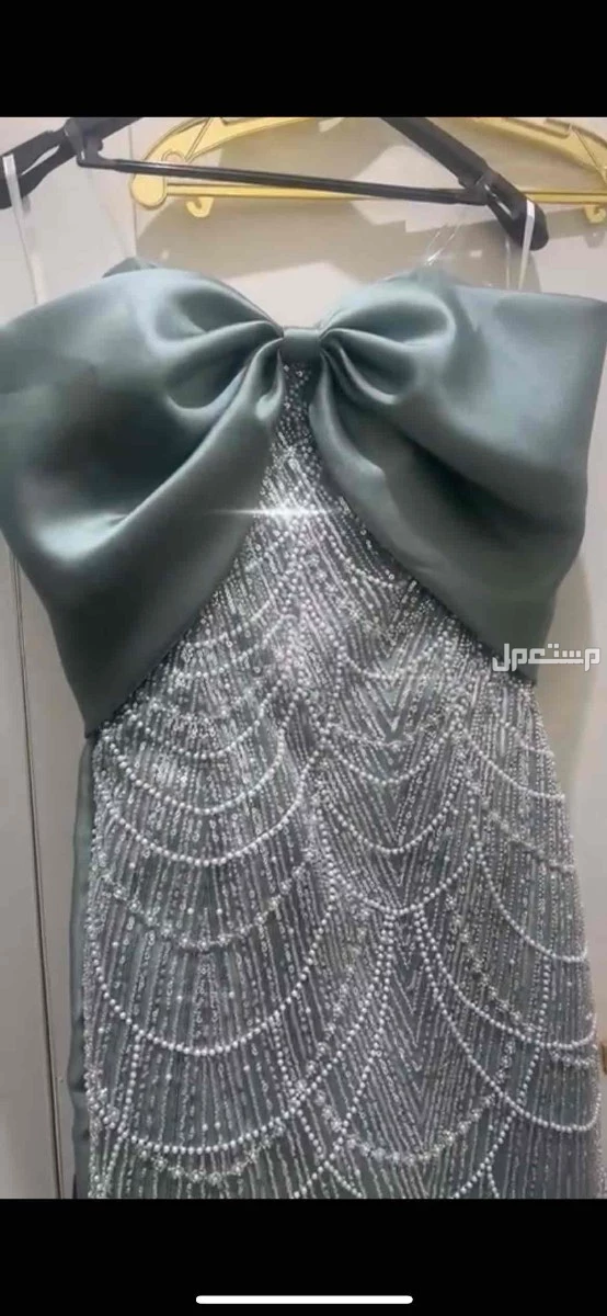 فستان سهرة نسائي جديد غير ملبوس بسعر 500