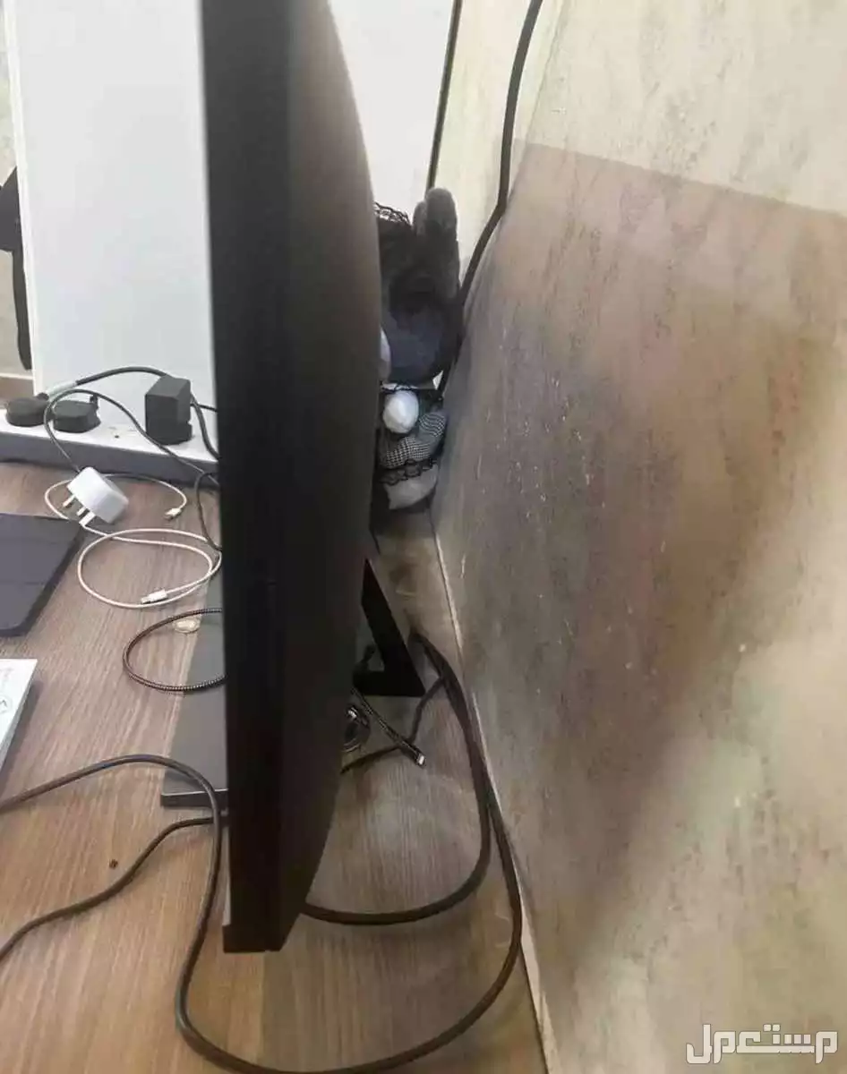 سعرها الاساسي ب 2000+ شاشة بين كيو 4k el2870u