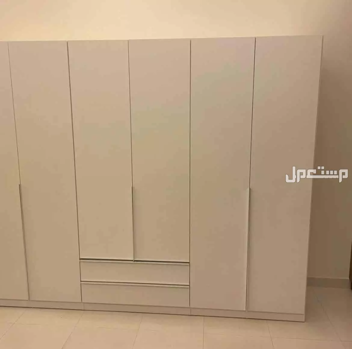 نجار تفصيل غرف نوم – مطابخ – دواليب – شغل متقن وسعر مناسب