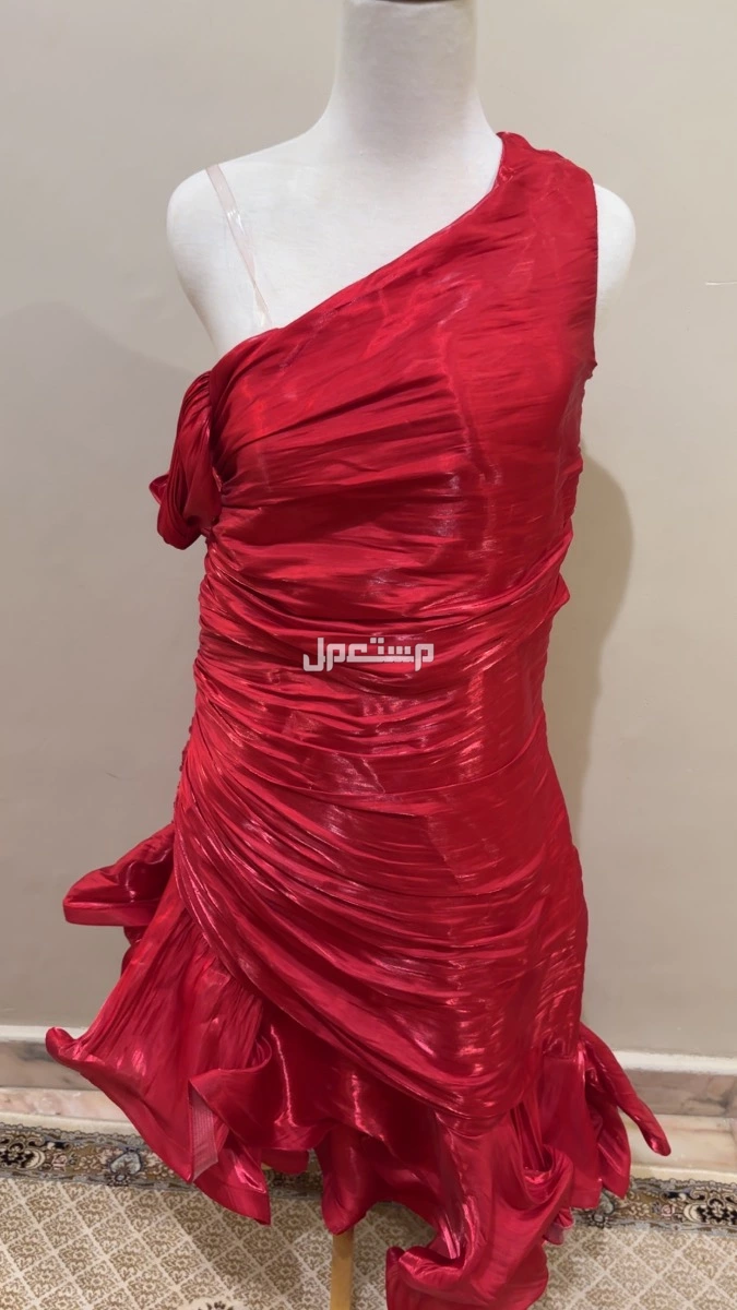 فستان مناسبات هادي  في جدة بسعر 200 ريال سعودي