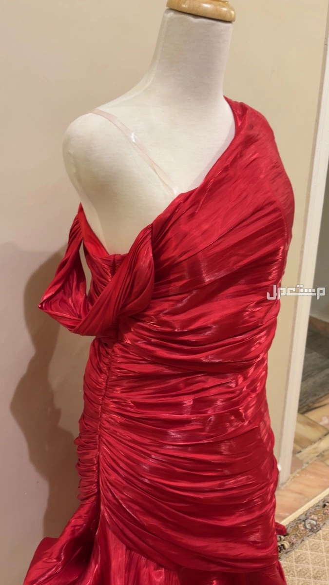 فستان مناسبات هادي  في جدة بسعر 200 ريال سعودي