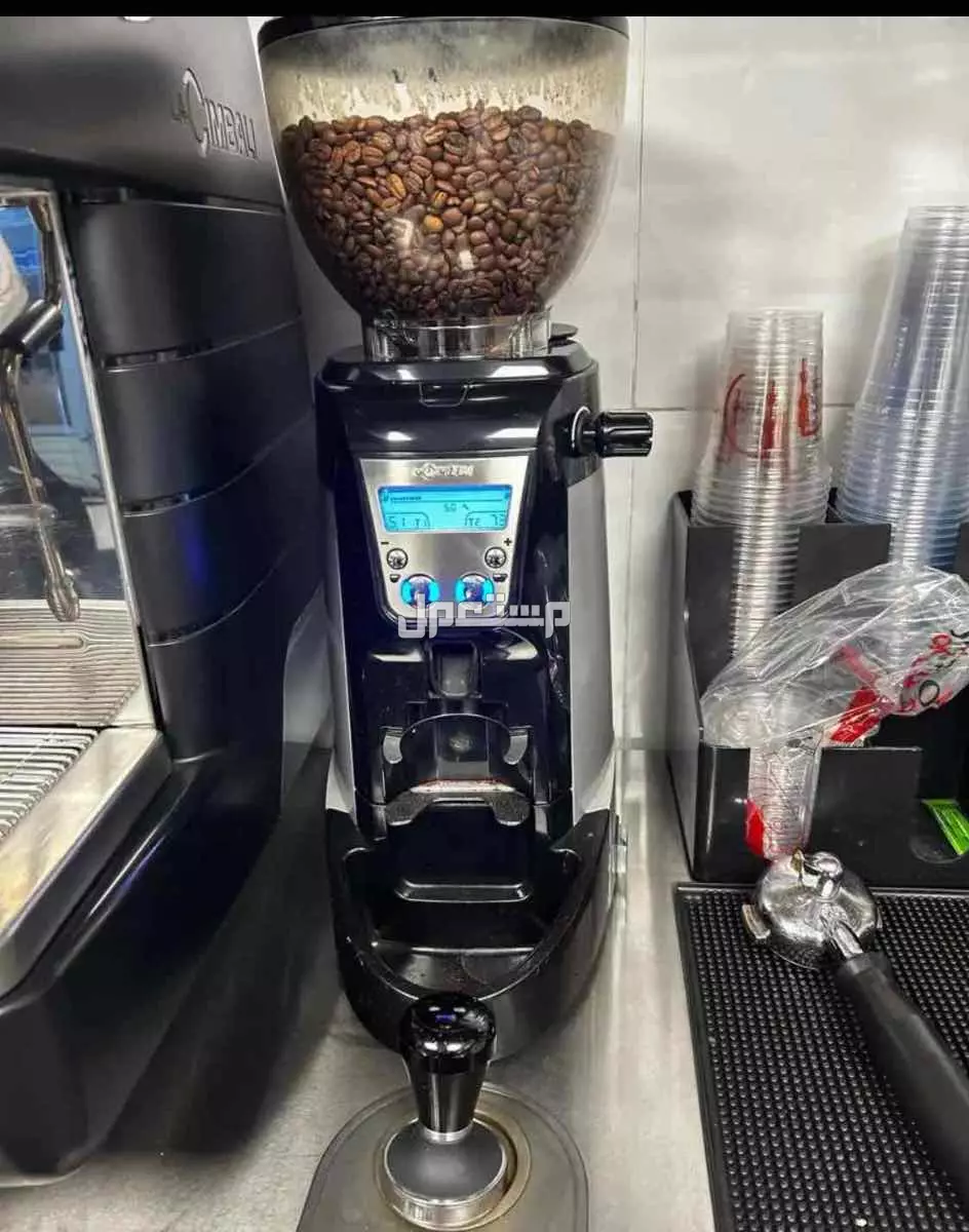 للبيع مكينه قهوة اسبرسو ومعدات كفي بسعر مغري