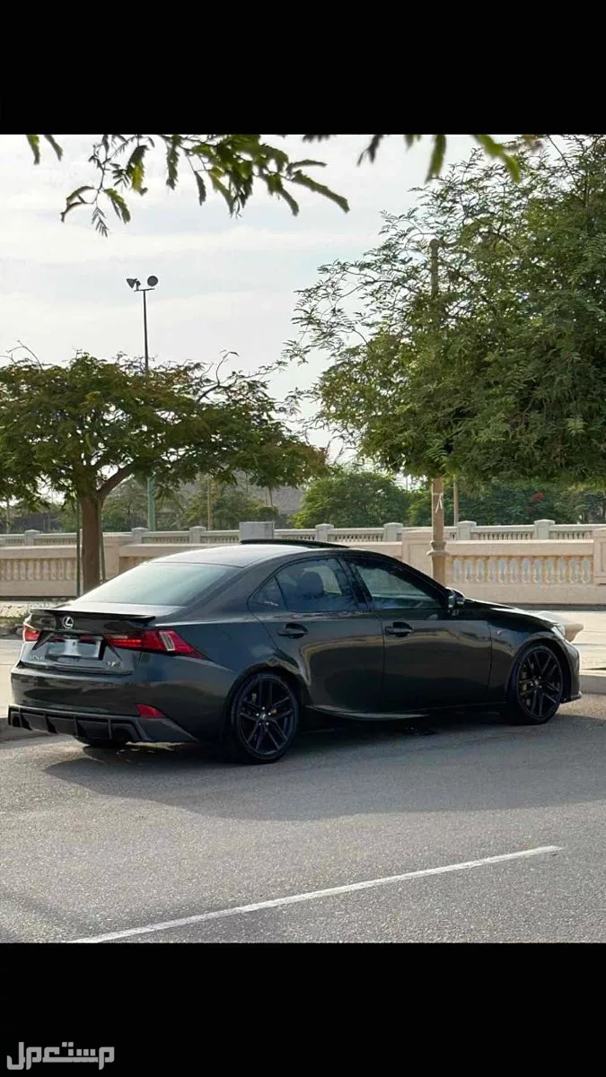 لكزس IS 2015 مستعملة للبيع في ينبع البحر بسعر 55 ألف ريال سعودي