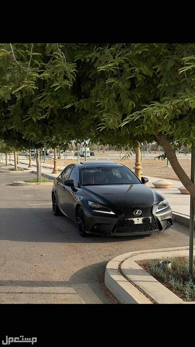 لكزس IS 2015 مستعملة للبيع في ينبع البحر بسعر 55 ألف ريال سعودي