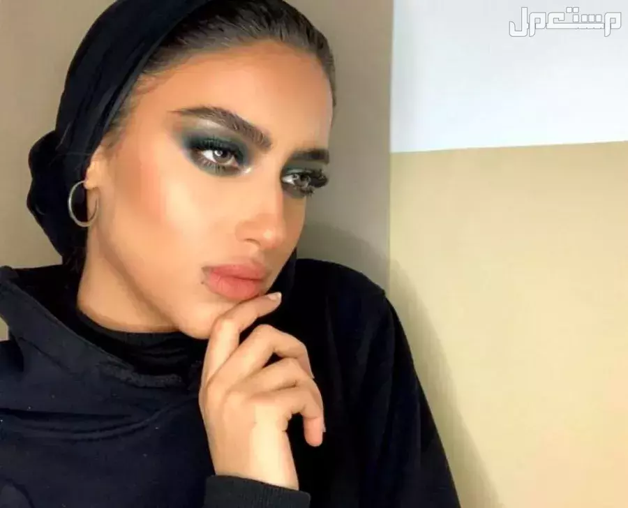 أفكار مكياج لليوم الوطني السعودي 95.. وخطوات تطبيقه على الوجه مكياج سعودي مميز