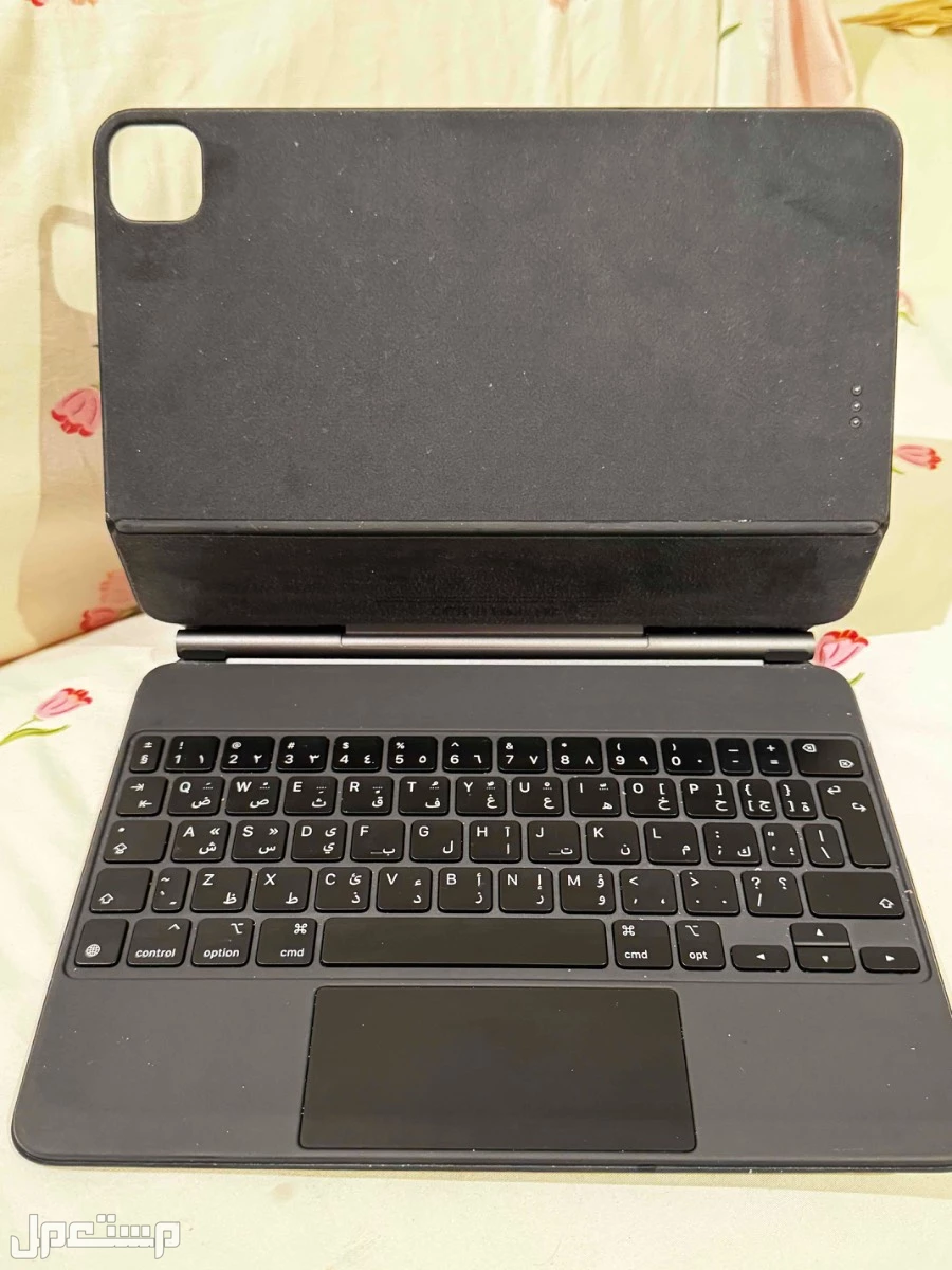ايباد ابل برو 11 انش مع ماجيك كيبورد ابل و قلم ابل السعر 4700