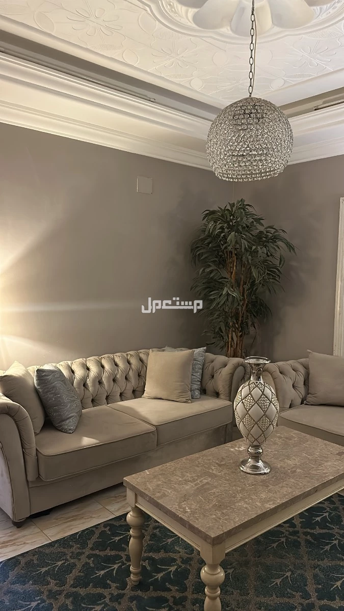 كنب للبيع مستعمل في جدة  في جدة بسعر 7 آلاف ريال سعودي