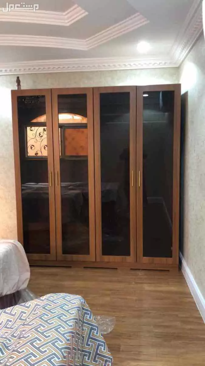 خميس مشيط دولاب خشب بسعر رمزي  في خميس مشيط بسعر 2500 ريال سعودي