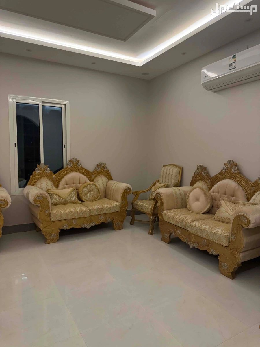 كنب للبيع في الرياض بسعر ألف ريال سعودي