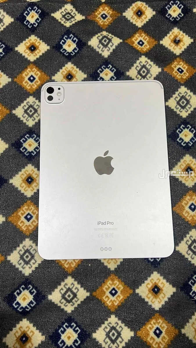 للبيع ايباد M4 برو حجم الشاشه 11 انش