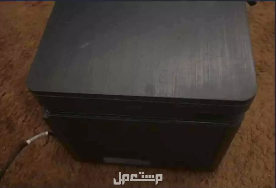 للبيع طابعه HP النوع ليزر لونها اسود