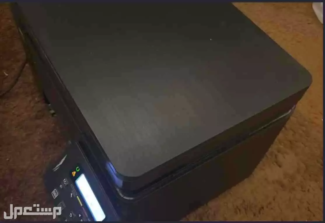 للبيع طابعه HP النوع ليزر لونها اسود