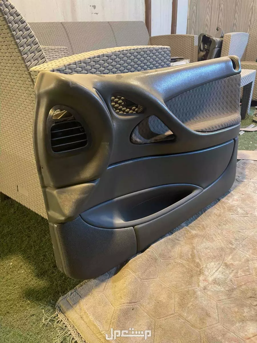 للبيع قطع غيار كابرس 2006في الدمام القطع مستعمله نظيفه