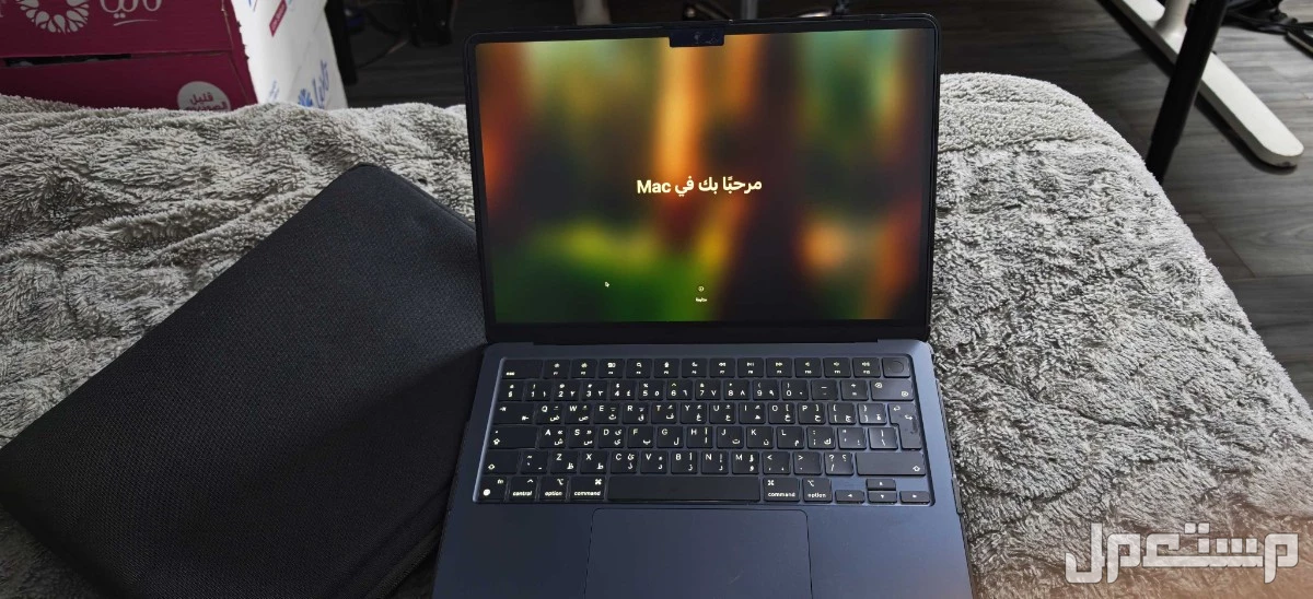 للبيع ماك بوك 2024 اير m2 -16-256