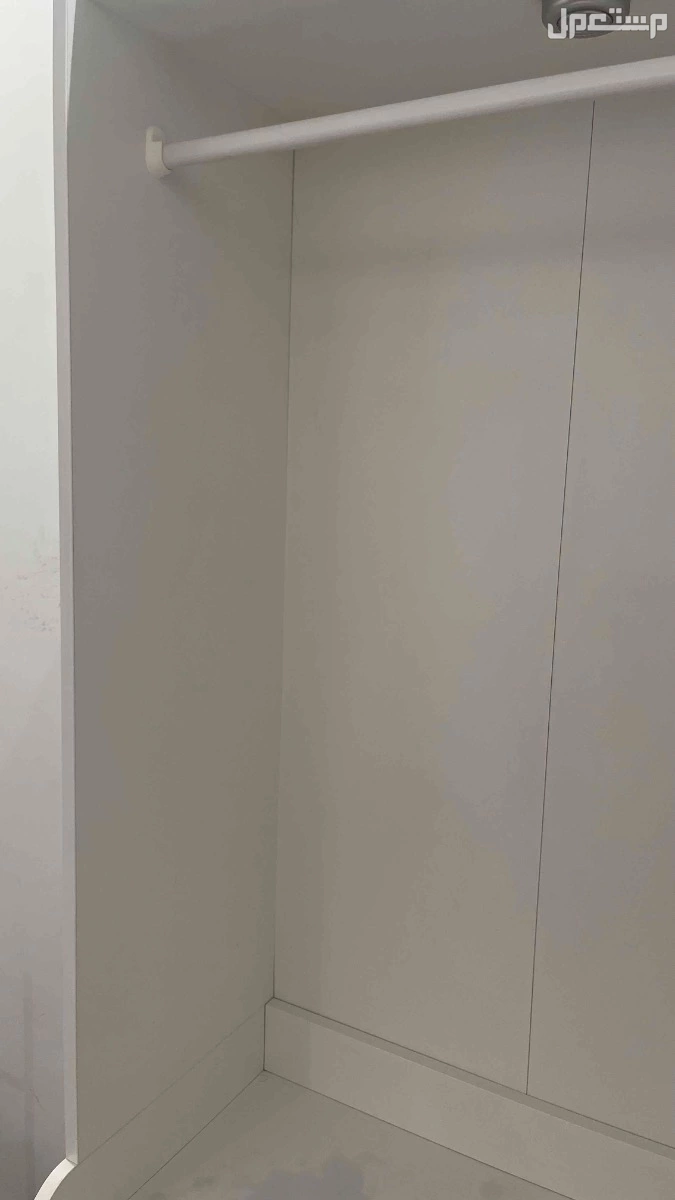 دولاب من ايكيا على السوم ممتاز جدا بالرياض