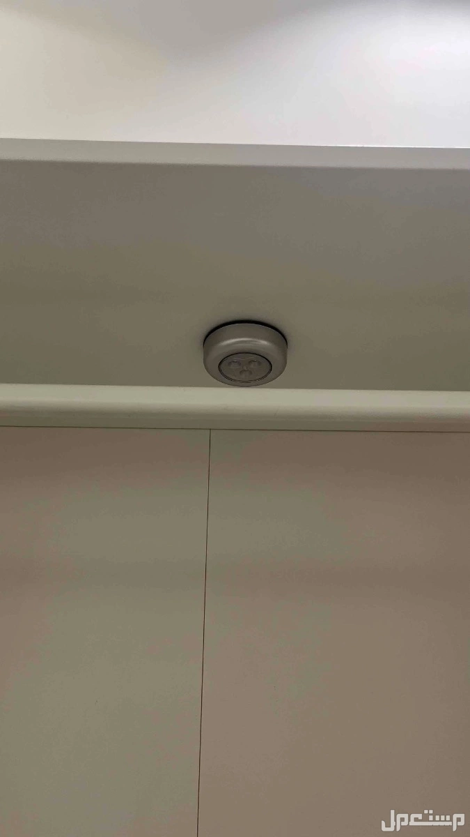 دولاب من ايكيا على السوم ممتاز جدا بالرياض