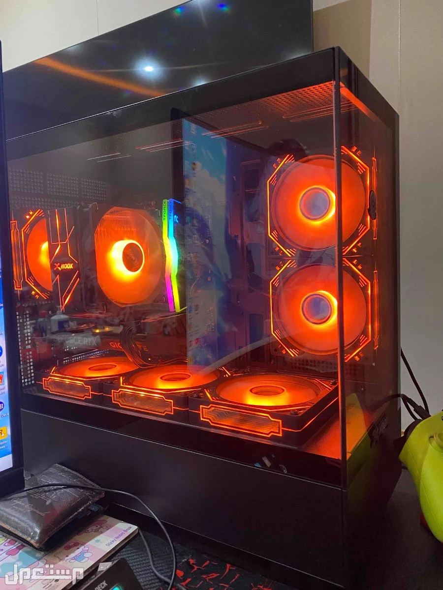 للبيع بي سي قيمنق 4060 RTX بسعر 8500 مع كامل الاغرض مايك سماعه شاشه ماوس