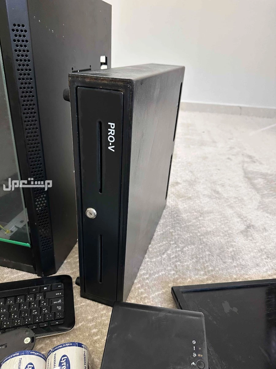 للبيع أجهزة ومعدات نقاط بيع (POS) متكاملة