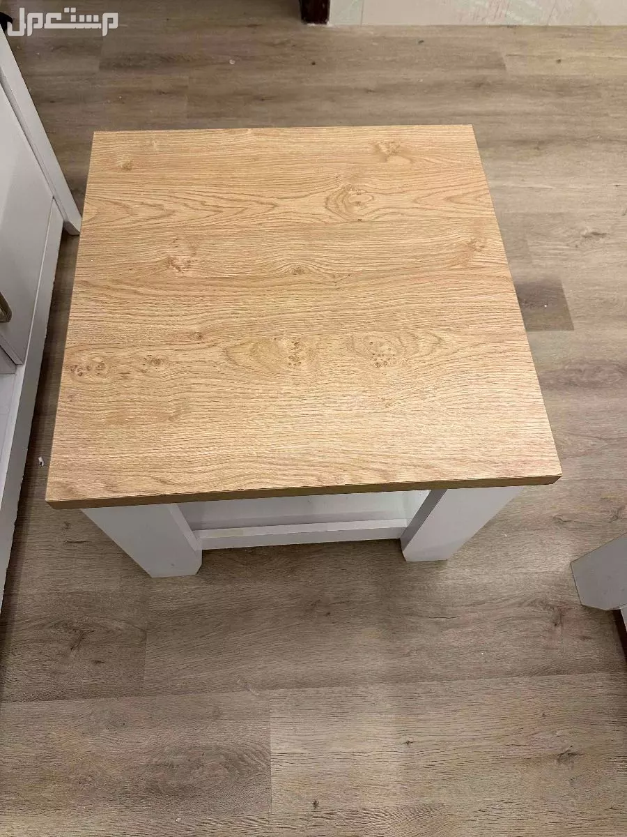 للبيع طقم طاولات (طاولة تلفزيون + طاولة قهوة + طاولة جانبية)