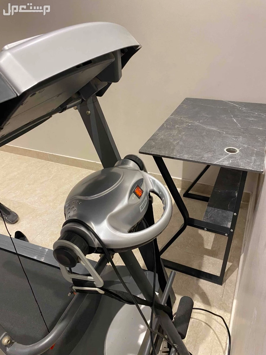 سير للمشي ممتاز بسعر 529 اصلي وجاهز للاستخدام ومافي كسور ولا عيوب سبب البيع : عدم حاجه له