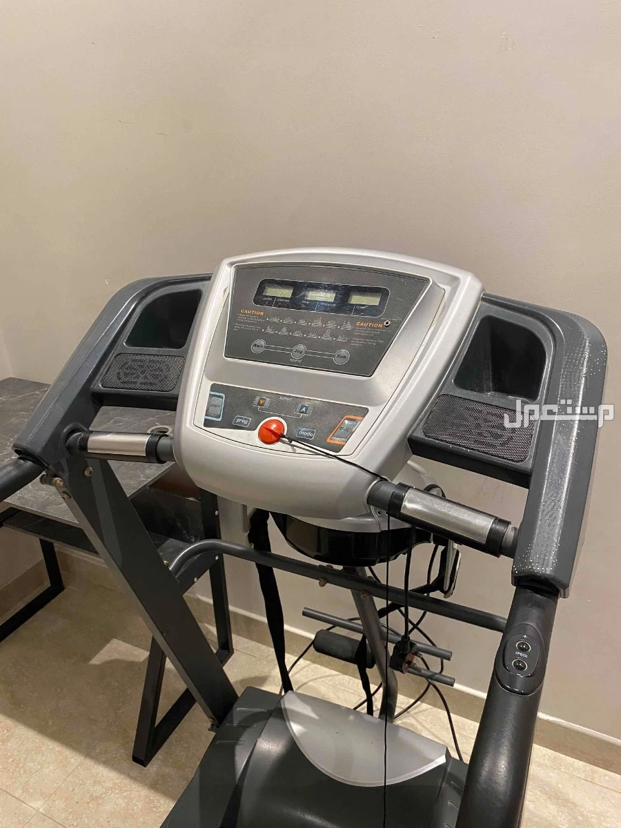 سير للمشي ممتاز بسعر 529 اصلي وجاهز للاستخدام ومافي كسور ولا عيوب سبب البيع : عدم حاجه له