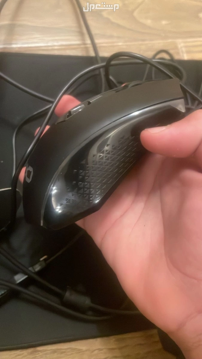 کیبورد و فاره قیمنق ميكانيكي في الرس بسعر 400 ريال سعودي