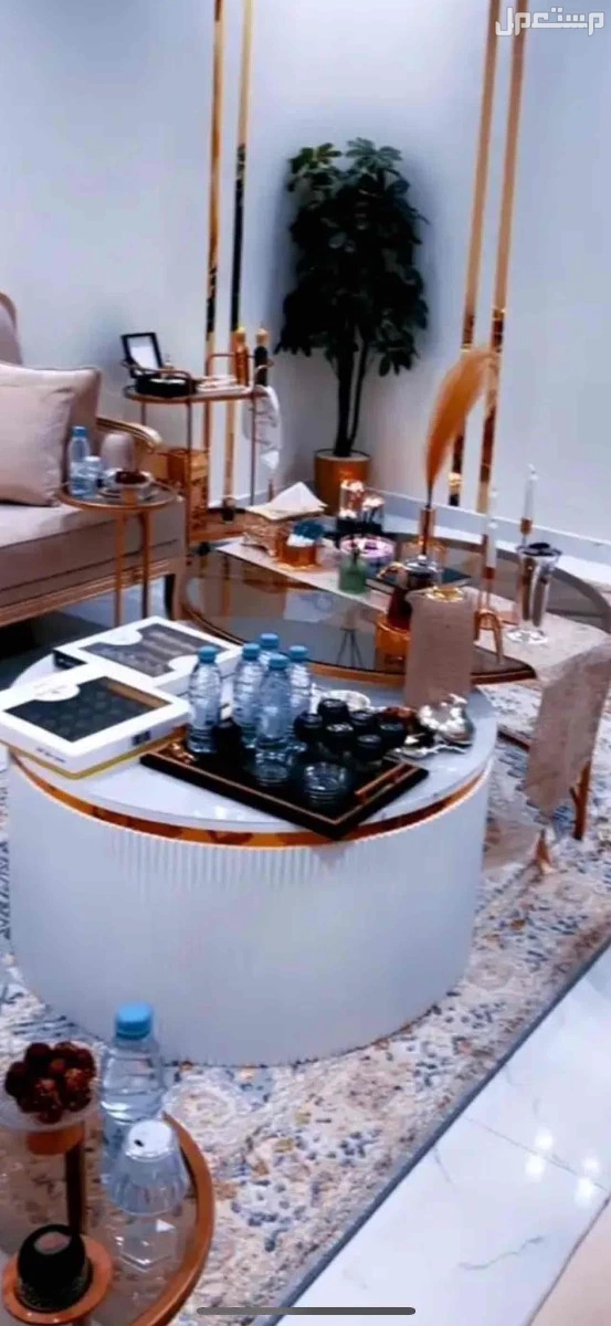 كنب جديد بحالة ممتازه خالي من العيوب الرياض حي طويق