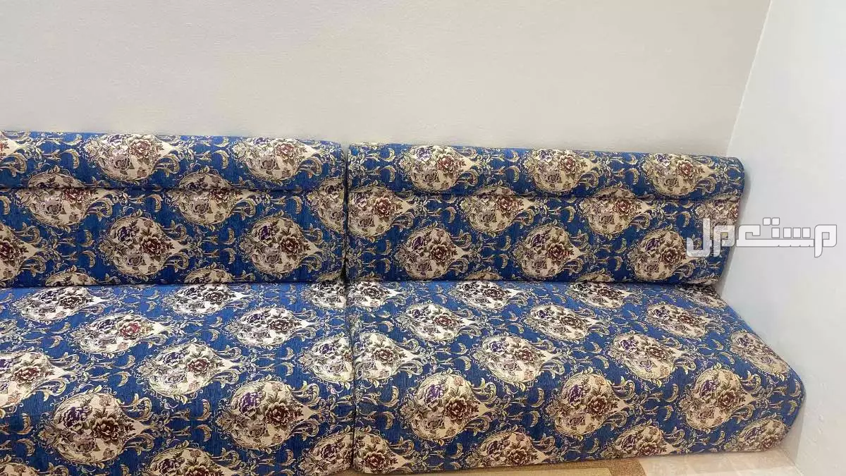 كنب ازرق حرف L مستعمل نظيف في جدة بسعر 350 ريال سعودي وقابل للتفاوض في جدة بسعر 400 ريال سعودي