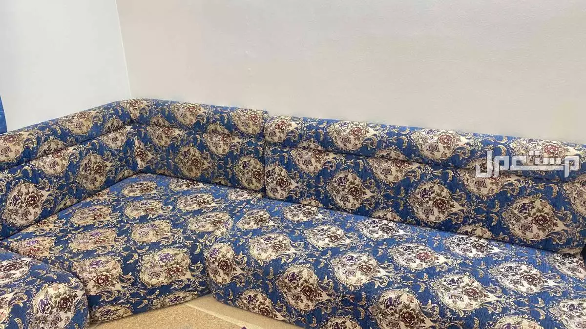 كنب ازرق حرف L  مستعمل نظيف في جدة بسعر 350 ريال سعودي وقابل للتفاوض في جدة بسعر 400 ريال سعودي