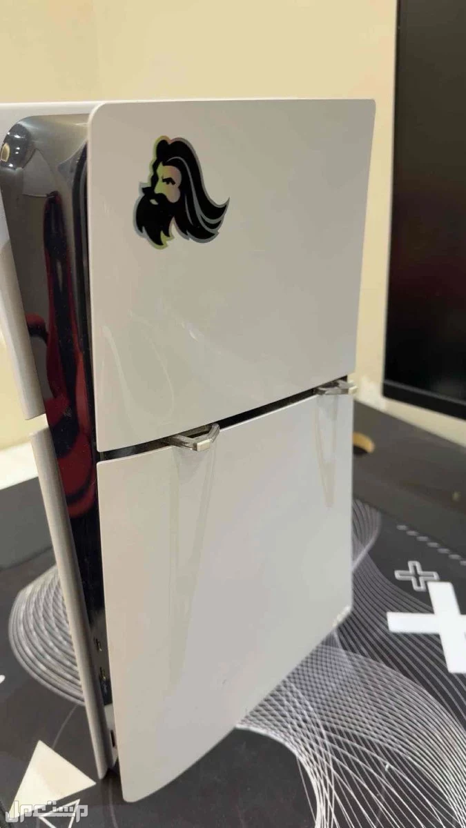 سوني 5 سليم في جدة بسعر 1200 ريال سعودي