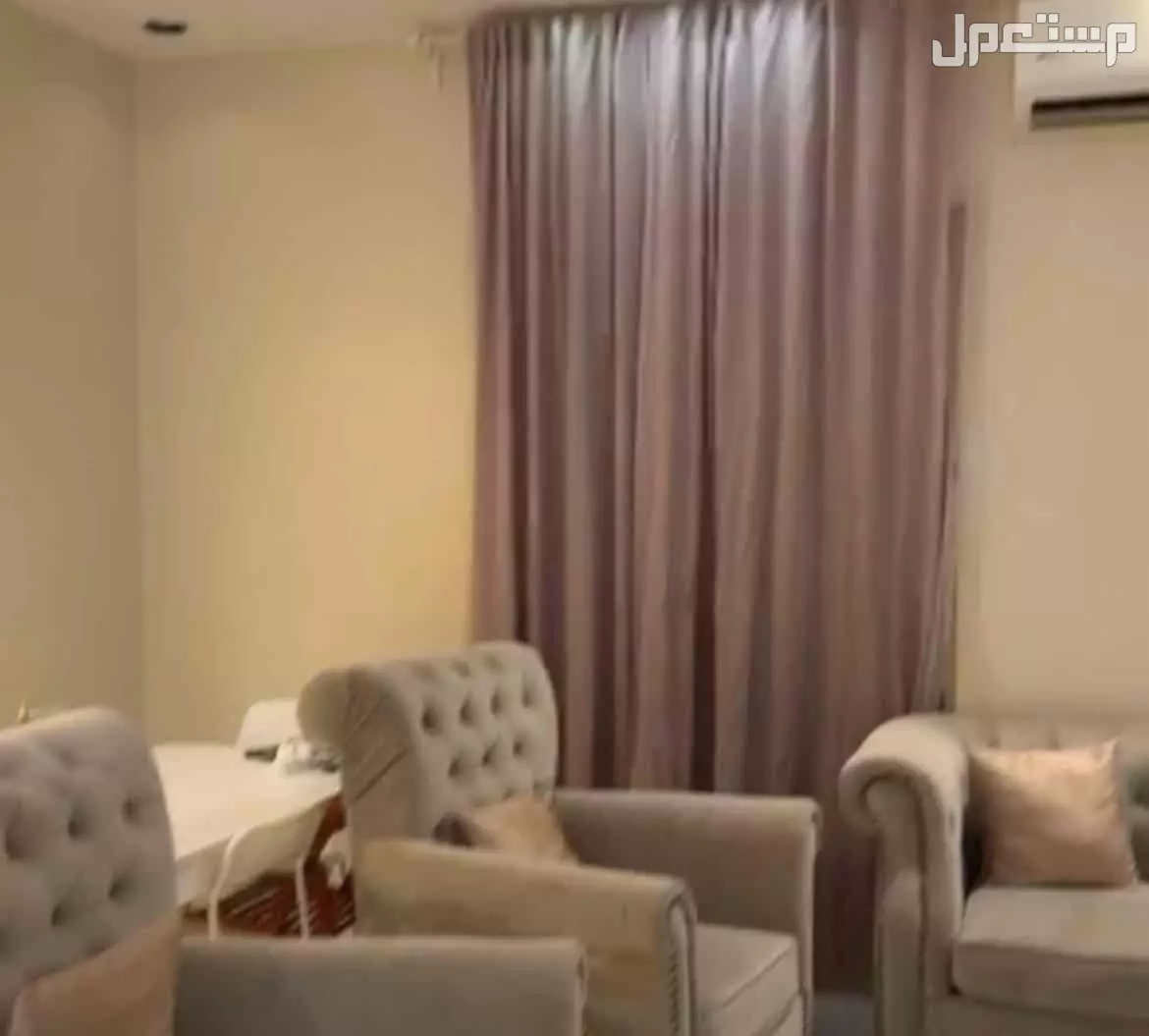 كنب  في الرياض بسعر ألف ريال سعودي