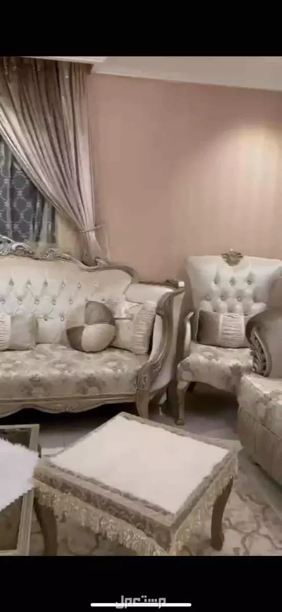 كنب ملكي في جدة بسعر 1300 ريال سعودي