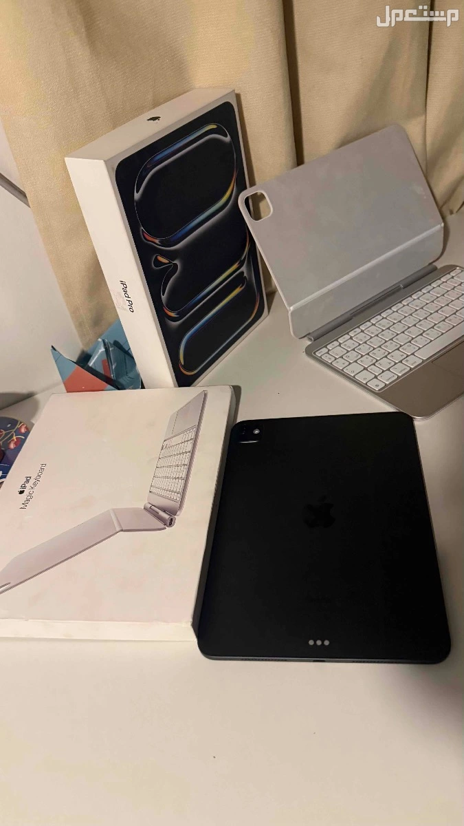 ايباد برو m4 ماركة أبل في الرياض بسعر 4 آلاف ريال سعودي