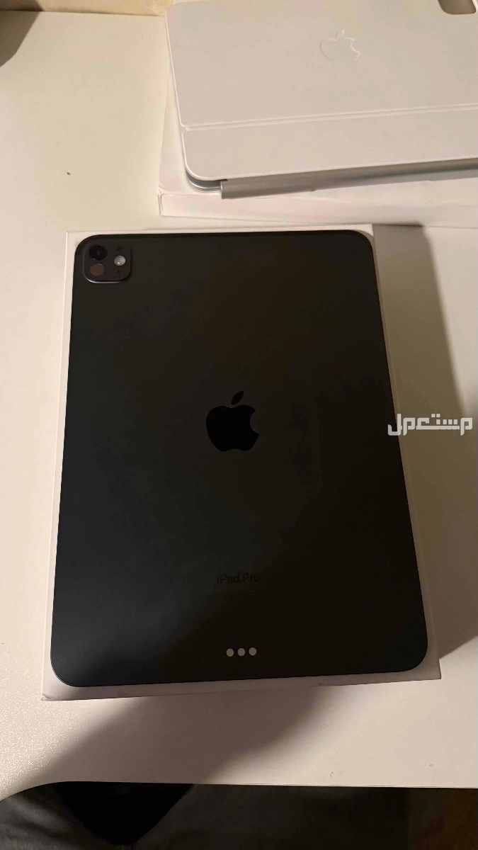 ايباد برو m4 ماركة أبل في الرياض بسعر 4 آلاف ريال سعودي