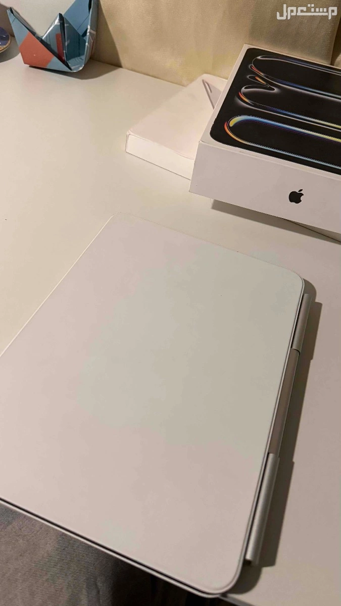 ايباد برو m4 ماركة أبل في الرياض بسعر 4 آلاف ريال سعودي