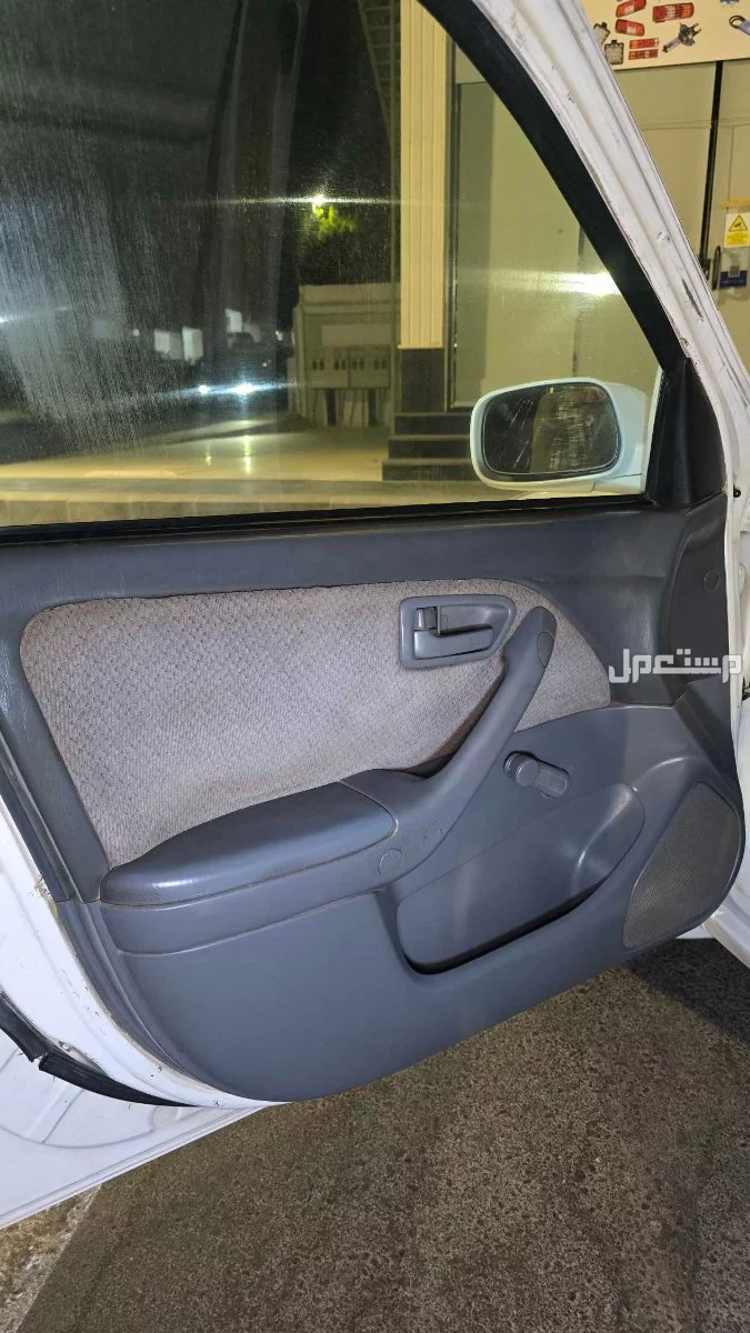 تويوتا كامري 2002 مستعملة للبيع في جدة بسعر 17 ألف ريال سعودي